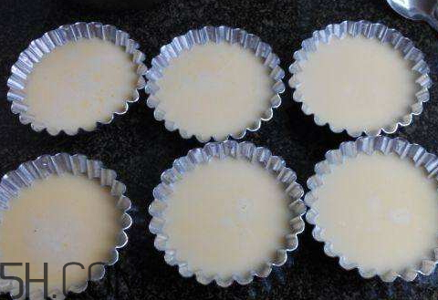 蛋撻液用全蛋還是蛋黃 蛋撻全蛋和蛋黃的區(qū)別 蛋撻液用全蛋還是蛋黃 蛋撻全蛋和蛋黃的區(qū)別