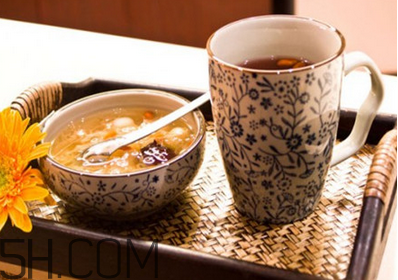 秋季滋補養(yǎng)生越補越好嗎？2017年秋天是幾月份？