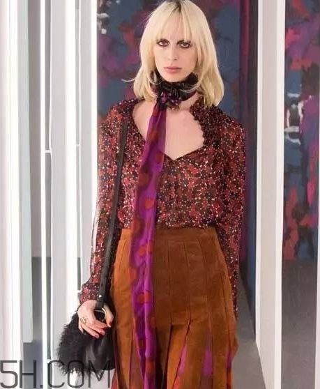 焦糖色是什么顏色？焦糖色是冷色還是暖色