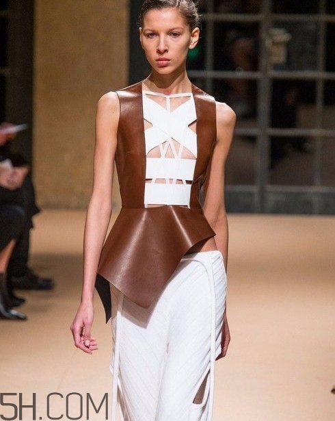 焦糖色是什么顏色？焦糖色是冷色還是暖色