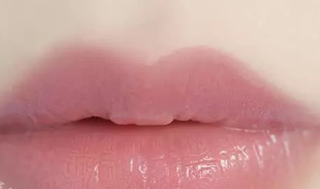 the saem得鮮搖搖樂(lè)唇釉色號(hào) 得鮮搖搖樂(lè)唇釉試色 the saem得鮮搖搖樂(lè)唇釉色號(hào) 得鮮搖搖樂(lè)唇釉試色