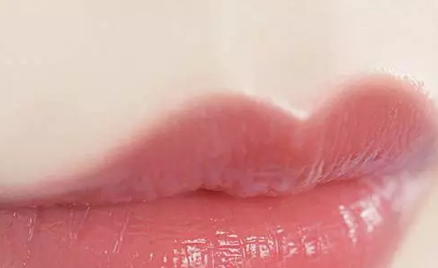 the saem得鮮搖搖樂(lè)唇釉色號(hào) 得鮮搖搖樂(lè)唇釉試色 the saem得鮮搖搖樂(lè)唇釉色號(hào) 得鮮搖搖樂(lè)唇釉試色