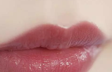 the saem得鮮搖搖樂(lè)唇釉色號(hào) 得鮮搖搖樂(lè)唇釉試色 the saem得鮮搖搖樂(lè)唇釉色號(hào) 得鮮搖搖樂(lè)唇釉試色