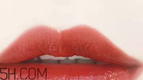 愛茉莉愛心唇釉哪個顏色好看？愛茉莉愛心唇釉顏色推薦