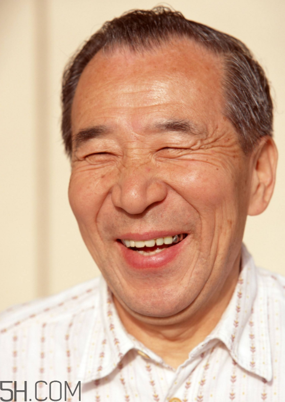 頸椎病不能做什么運(yùn)動(dòng)?頸椎病不能吃的食物 頸椎病不能做什么運(yùn)動(dòng)?頸椎病不能吃的食物