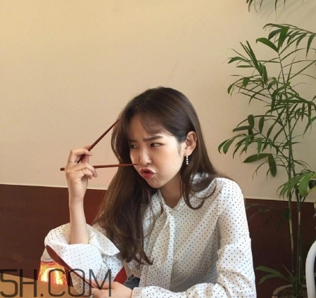 長(zhǎng)卷發(fā)發(fā)型圖片女2022 長(zhǎng)卷發(fā)圖片女神范 長(zhǎng)卷發(fā)發(fā)型圖片女2022 長(zhǎng)卷發(fā)圖片女神范