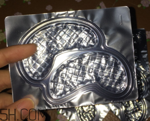 可貝爾燕窩特潤修護眼紋消眼貼膜多少錢？怎么樣？