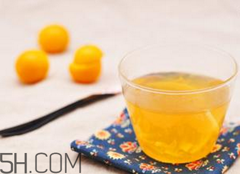 紅心柚和白心柚有什么區(qū)別？柚子皮泡水喝的作用？