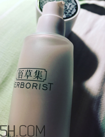 佰草集新七白美白嫩膚露怎么樣_多少錢 佰草集新七白美白嫩膚露怎么樣_多少錢