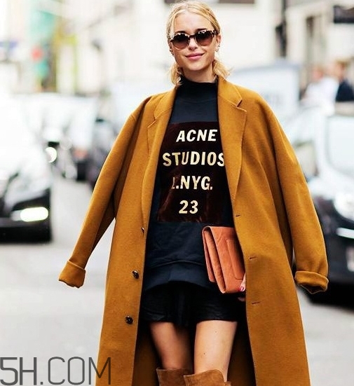 焦糖色是駝色嗎？焦糖色和深駝色區(qū)別