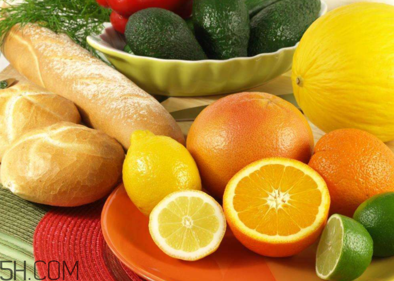 蜜柚和沙田柚有什么區(qū)別？胡柚上火嗎？