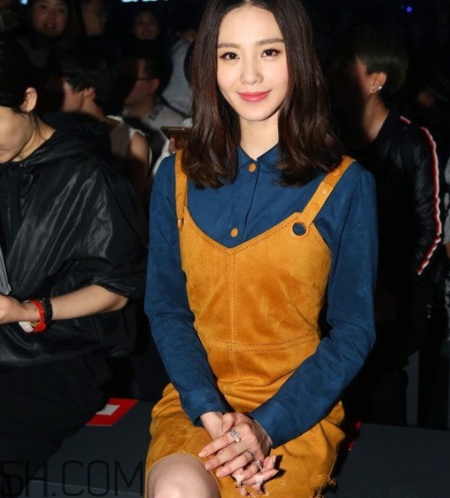 焦糖色適合什么膚色？焦糖色適合黃皮嗎