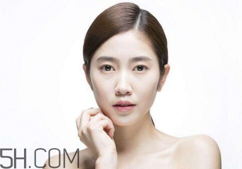 鼻頭粉刺不去除會導(dǎo)致毛孔變大嗎 鼻頭粉刺不去除會導(dǎo)致毛孔變大嗎