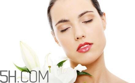 鼻頭粉刺不去除會導(dǎo)致毛孔變大嗎 鼻頭粉刺不去除會導(dǎo)致毛孔變大嗎