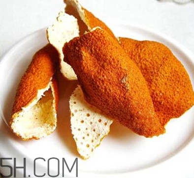 橘子皮有哪些作用？橘子皮等于陳皮嗎