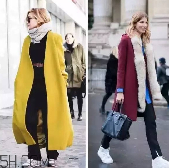 焦糖色風衣搭配什么鞋子？焦糖色風衣搭配什么襪子