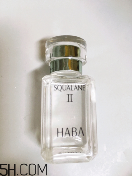 角鯊?fù)橛行迯?fù)的功效嗎？角鯊?fù)闀l(fā)痘痘嗎？