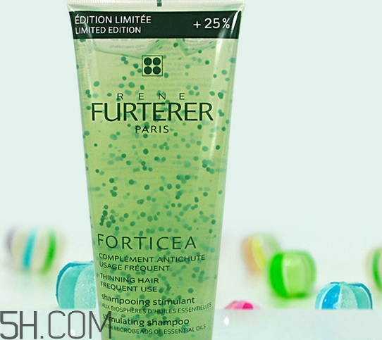 月經(jīng)期間可以用洗發(fā)水嗎_來(lái)大姨媽能用洗發(fā)水嗎 月經(jīng)期間可以用洗發(fā)水嗎_來(lái)大姨媽能用洗發(fā)水嗎