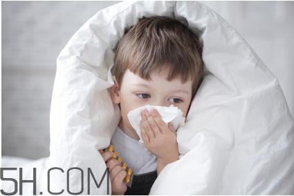 感冒肚子疼如何調(diào)理？感冒可以泡溫泉嗎？