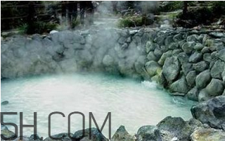 感冒肚子疼如何調(diào)理？感冒可以泡溫泉嗎？