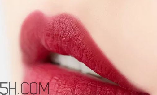 姨媽色口紅適合什么膚色？姨媽色口紅顯白嗎