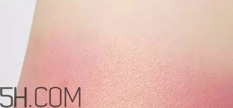 2017年秋冬妝容怎么畫？2017秋冬少女妝容畫法步驟