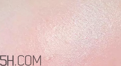 2017年秋冬妝容怎么畫？2017秋冬少女妝容畫法步驟