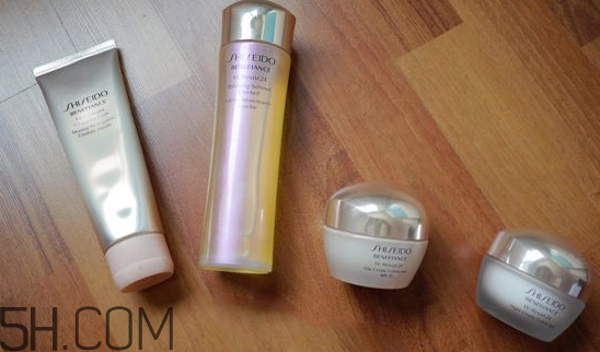 資生堂盼麗風(fēng)姿系列適合什么年齡_好用嗎 資生堂盼麗風(fēng)姿系列適合什么年齡_好用嗎