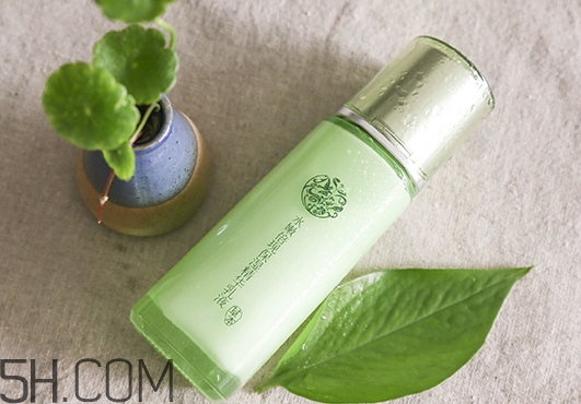 百雀羚乳液怎么打開？百雀羚乳液瓶蓋怎么開