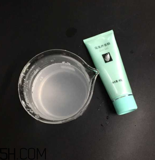 昭貴蘆薈凝膠汁怎么樣？昭貴蘆薈膠和完美蘆薈膠哪個好？