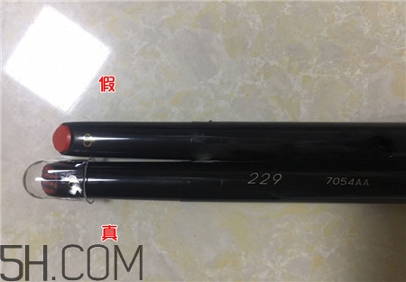 cpb細管口紅真假怎么辨別_cpb細管口紅真假對比 cpb細管口紅真假怎么辨別_cpb細管口紅真假對比