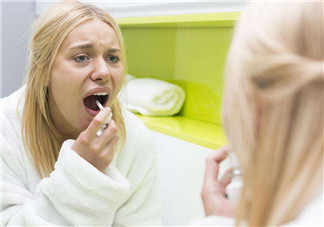 風熱感冒有哪些癥狀？風寒感冒有哪些癥狀？