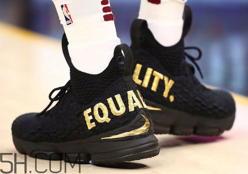 nike lebron 15 equality黑金配色會發(fā)售嗎？