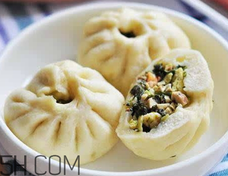 一個(gè)香菇青菜包的熱量大概是多少？一個(gè)香菇青菜包的熱量