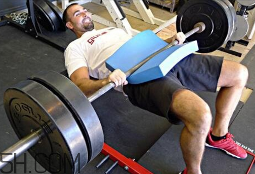 臀沖怎么做？臀沖和臀橋的區(qū)別