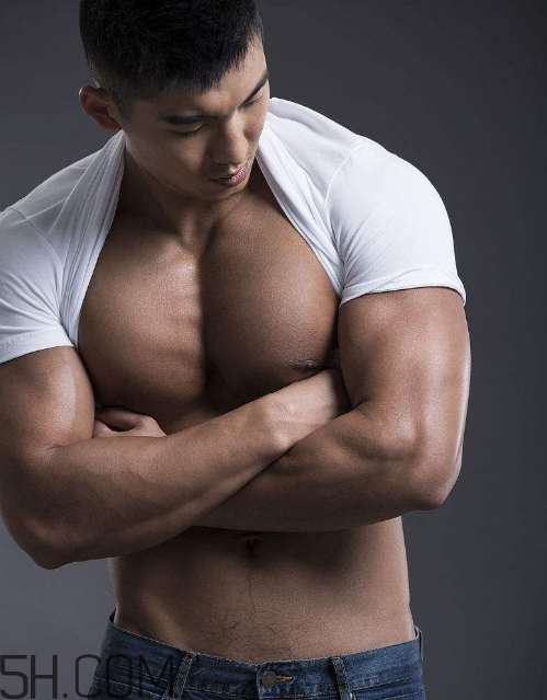 胸肌中縫怎么練？怎樣鍛煉胸肌內(nèi)側(cè)？