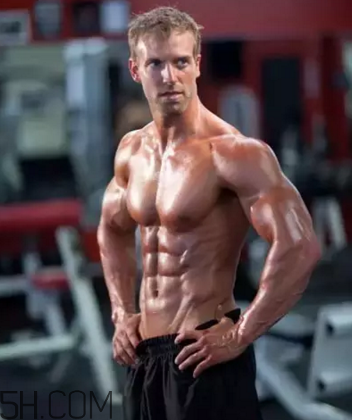 胸肌不對稱怎么辦？胸肌一邊大一邊小怎么調(diào)整？