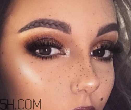 辮子眉怎么畫？辮子眉畫法教程