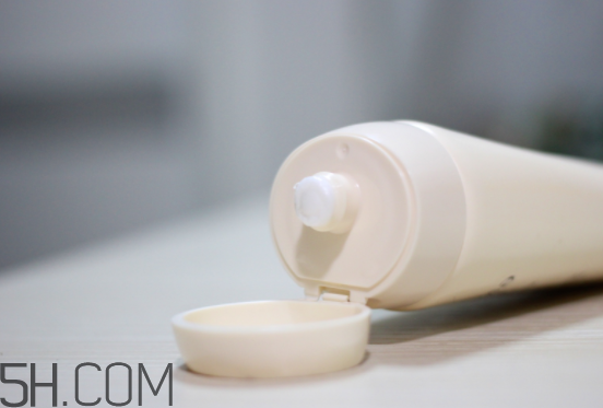 資生堂新漾美肌潔面膏怎么用_產(chǎn)品測評 資生堂新漾美肌潔面膏怎么用_產(chǎn)品測評