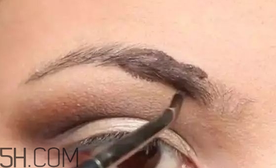 辮子眉怎么畫？辮子眉畫法教程