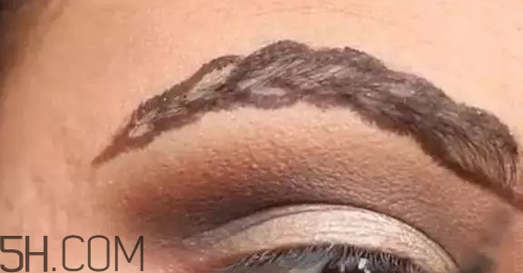 辮子眉怎么畫？辮子眉畫法教程