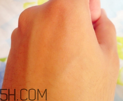 百雀羚眼霜怎么樣？百雀羚眼霜好用嗎？