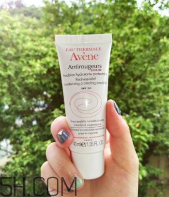 雅漾修紅隔離霜怎么樣？雅漾修紅隔離霜怎么用？