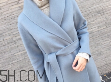 霧霾藍(lán)是什么顏色？霧霾藍(lán)搭什么顏色