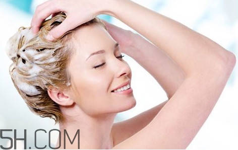 洗頭一周洗幾次好？洗頭太頻繁有什么壞處