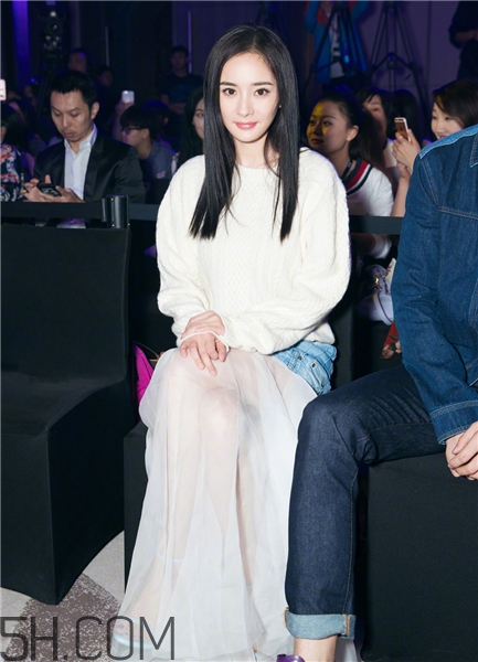 黃褐斑跟心情有關(guān)系嗎？黃褐斑跟曬太陽有關(guān)系嗎？