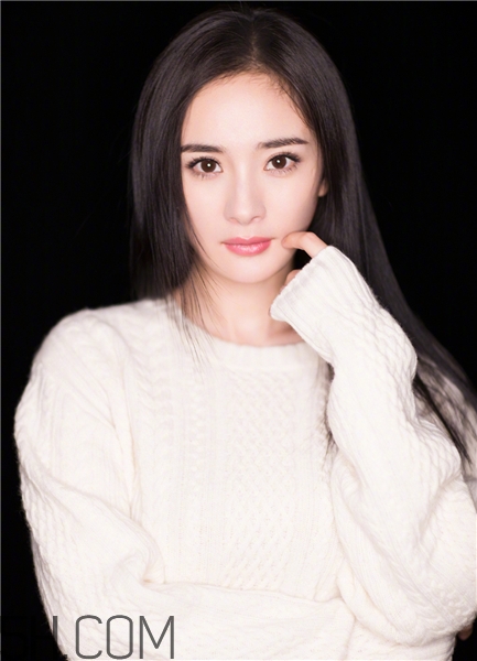 灰指甲會(huì)導(dǎo)致腳臭嗎？灰指甲能徹底根治嗎？