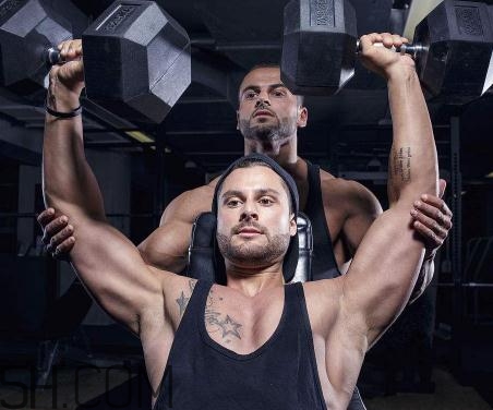 肩推能鍛煉什么？肩推動作要領(lǐng)