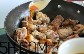 陳翔排骨怎么做？陳翔紅酒燴排骨做法