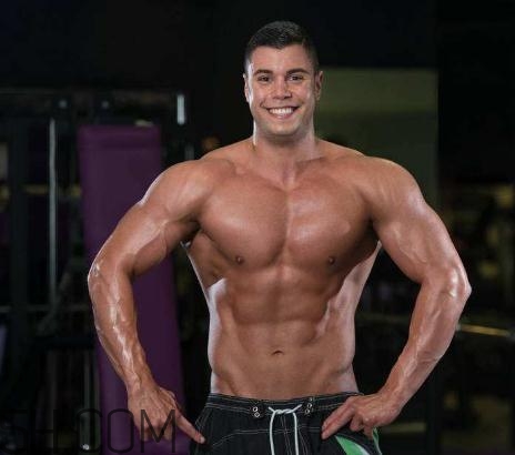 坐姿推胸能練下胸嗎？坐姿推胸和臥推哪個效果好？